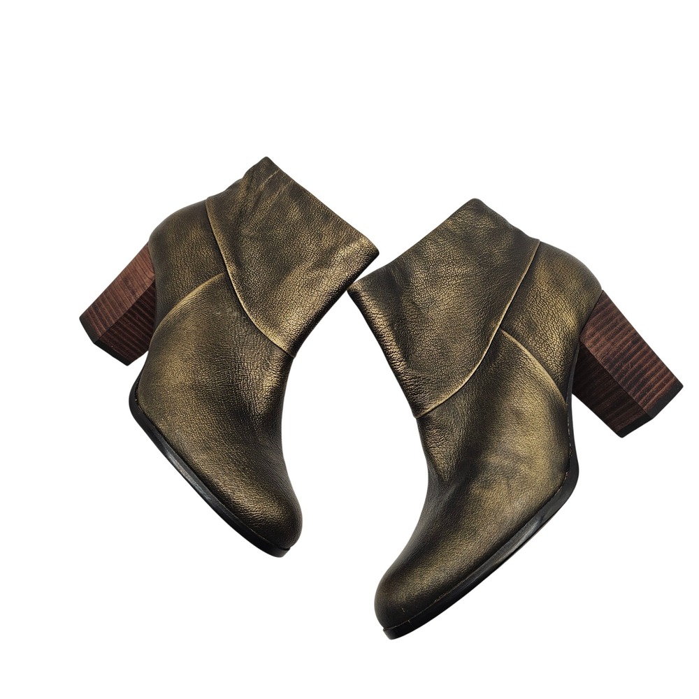 Cole Haan Cassidy Nike Air Leather Ankle Boots 8.5 B Bronze Metallic 3.5" Heel